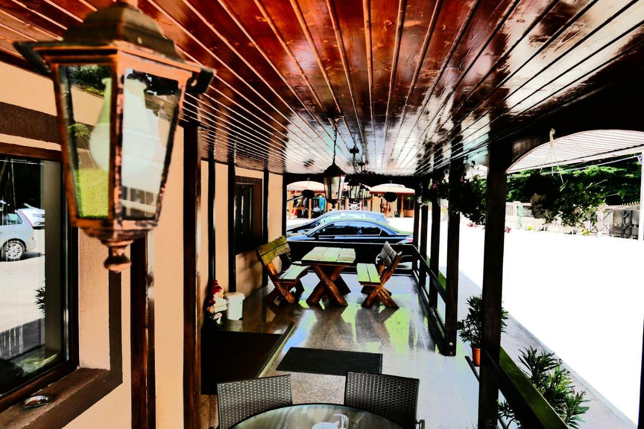 Pensiunea Roua Florilor Hotel Anina Ngoại thất bức ảnh